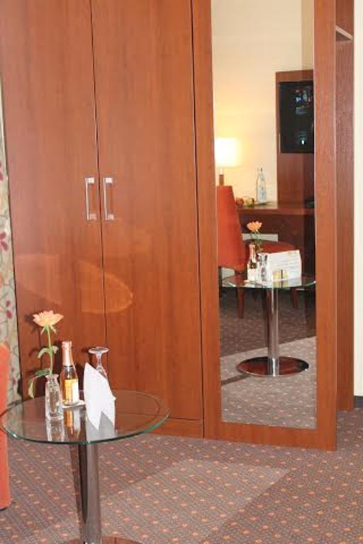 Stadt-Gut-Hotel Gasthof Goldener Adler Schwäbisch Hall Esterno foto