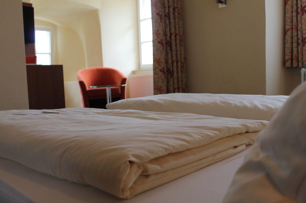 Stadt-Gut-Hotel Gasthof Goldener Adler Schwäbisch Hall Esterno foto