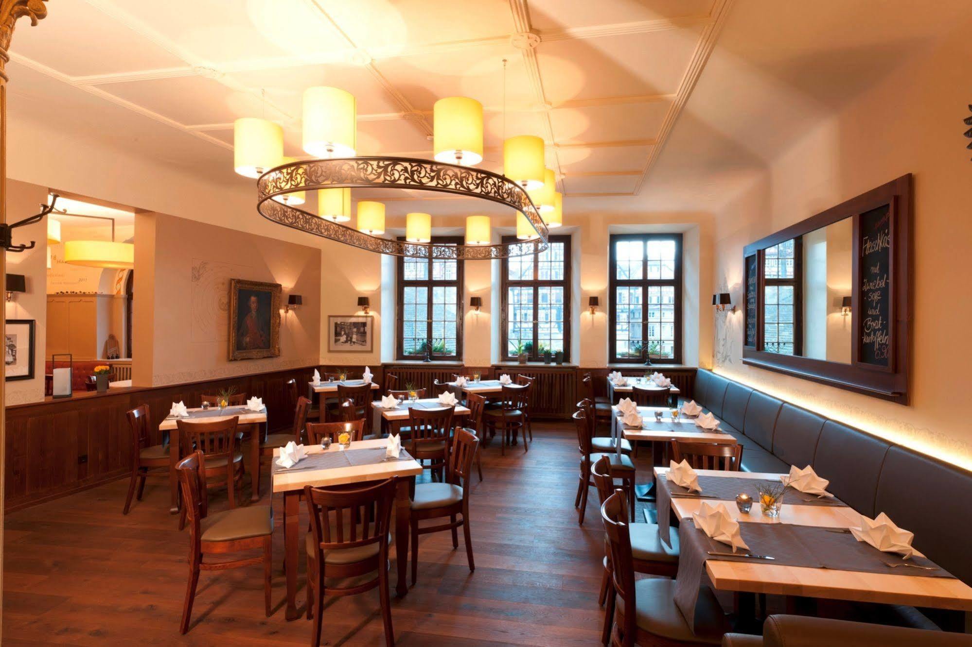 Stadt-Gut-Hotel Gasthof Goldener Adler Schwäbisch Hall Esterno foto