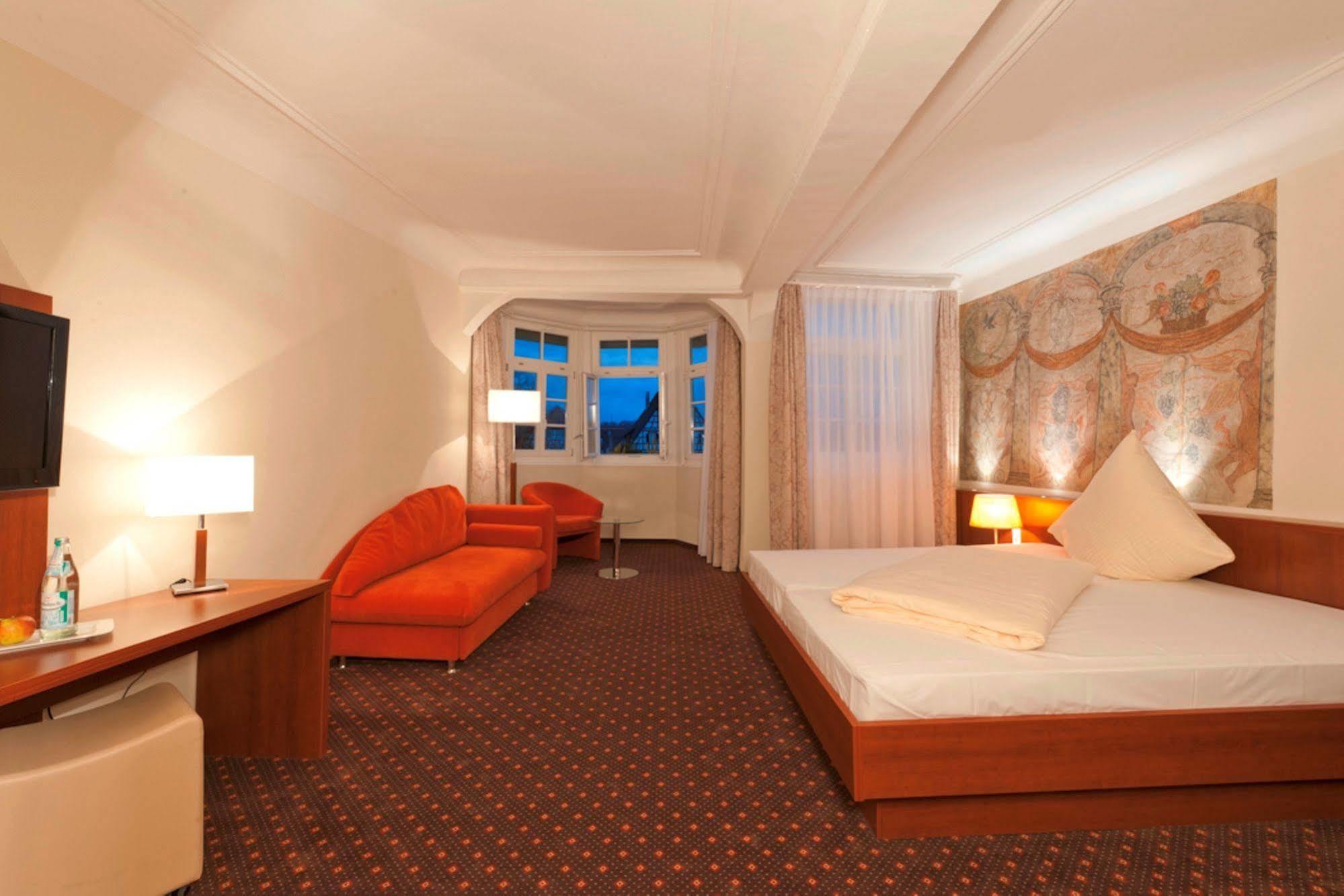 Stadt-Gut-Hotel Gasthof Goldener Adler Schwäbisch Hall Esterno foto